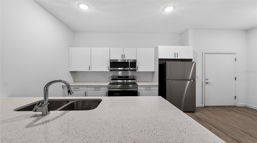 DAVENPORT, Florida 33896, 4 Bedrooms Bedrooms, ,4 BathroomsBathrooms,Residential,For Sale,FAMAGUSTA,0,MFRO6386335