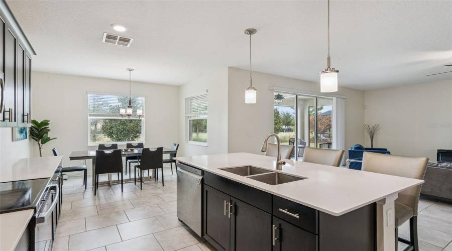 DAVENPORT, Florida 33896, 5 Bedrooms Bedrooms, ,4 BathroomsBathrooms,Residential,For Sale,CROQUET,0,MFRS5145206