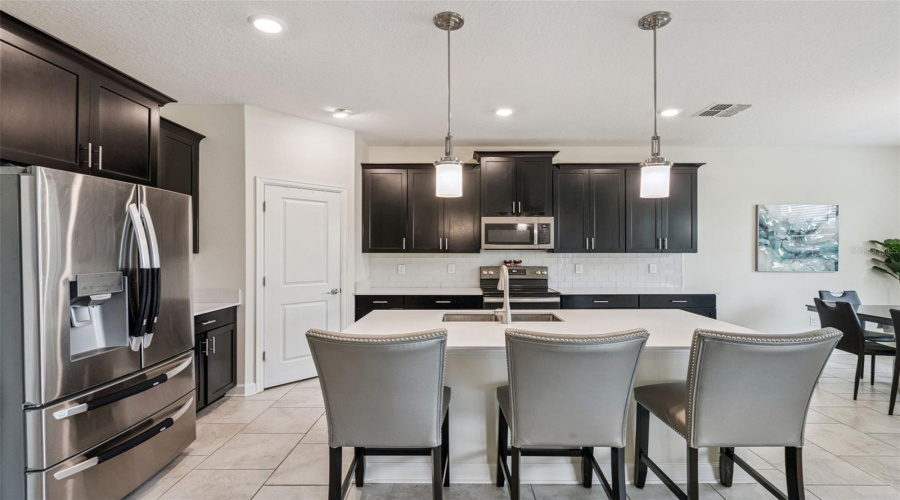 DAVENPORT, Florida 33896, 5 Bedrooms Bedrooms, ,4 BathroomsBathrooms,Residential,For Sale,CROQUET,0,MFRS5145206