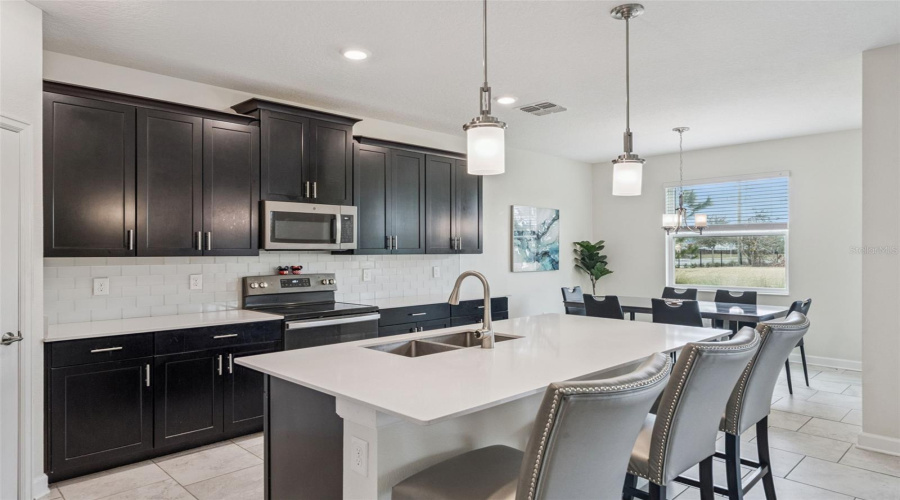 DAVENPORT, Florida 33896, 5 Bedrooms Bedrooms, ,4 BathroomsBathrooms,Residential,For Sale,CROQUET,0,MFRS5145206