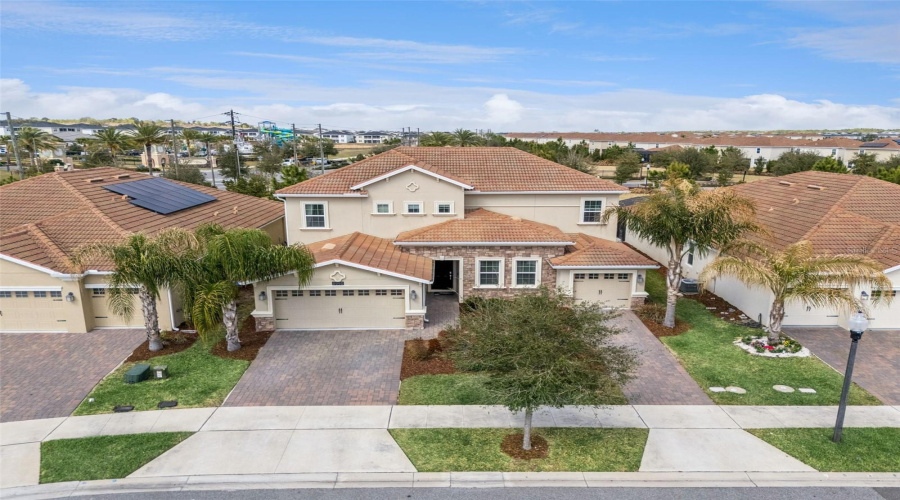 DAVENPORT, Florida 33896, 5 Bedrooms Bedrooms, ,4 BathroomsBathrooms,Residential,For Sale,CROQUET,0,MFRS5145206