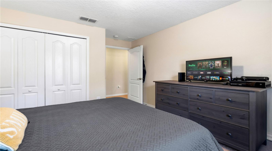 KISSIMMEE, Florida 34747, 4 Bedrooms Bedrooms, ,3 BathroomsBathrooms,Residential,For Sale,BANANA PALM DR,0,MFRO6387323