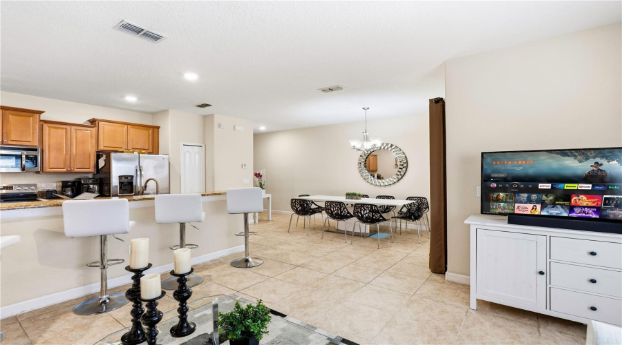 KISSIMMEE, Florida 34747, 4 Bedrooms Bedrooms, ,3 BathroomsBathrooms,Residential,For Sale,BANANA PALM DR,0,MFRO6387323