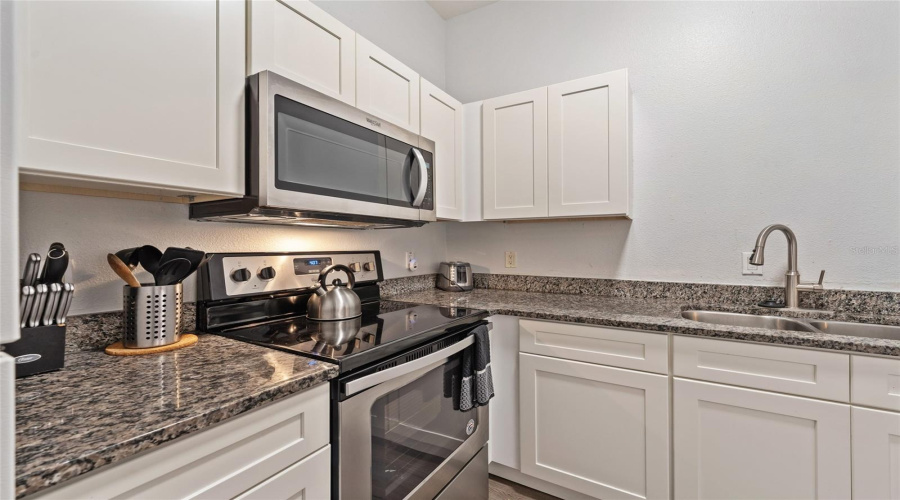 KISSIMMEE, Florida 34746, 3 Bedrooms Bedrooms, ,2 BathroomsBathrooms,Residential,For Sale,CLUB CORTILE,0,MFRO6388130