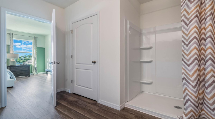 DAVENPORT, Florida 33837, 5 Bedrooms Bedrooms, ,3 BathroomsBathrooms,Residential,For Sale,MOUNTAIN,0,MFRO6388170