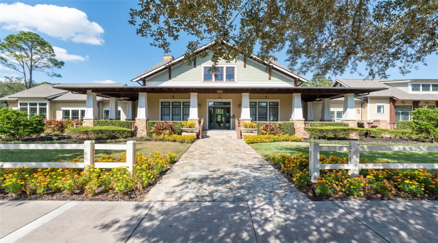 ARTISAN PARK CLUBHOUSE WITHIN WALKING DISTANCE