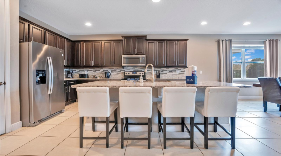 KISSIMMEE, Florida 34747, 8 Bedrooms Bedrooms, ,6 BathroomsBathrooms,Residential,For Sale,BURMA,0,MFRO6388166