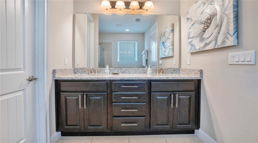 KISSIMMEE, Florida 34747, 8 Bedrooms Bedrooms, ,6 BathroomsBathrooms,Residential,For Sale,BURMA,0,MFRO6388166