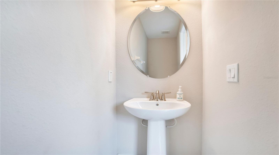 KISSIMMEE, Florida 34747, 8 Bedrooms Bedrooms, ,6 BathroomsBathrooms,Residential,For Sale,BURMA,0,MFRO6388166