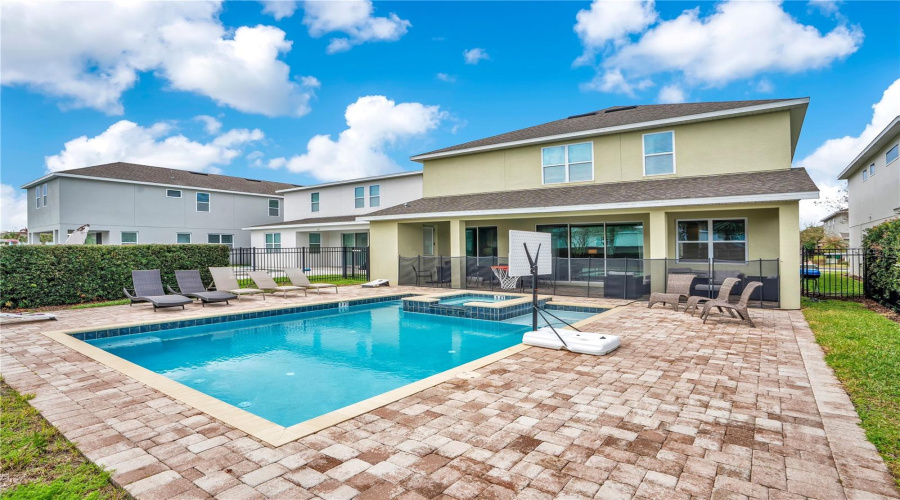 KISSIMMEE, Florida 34747, 8 Bedrooms Bedrooms, ,6 BathroomsBathrooms,Residential,For Sale,BURMA,0,MFRO6388166