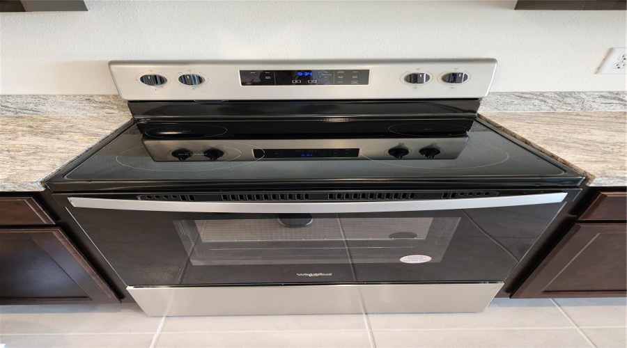 DAVENPORT, Florida 33837, 3 Bedrooms Bedrooms, ,2 BathroomsBathrooms,Residential,For Sale,BLUE JAY,0,MFRS5143972