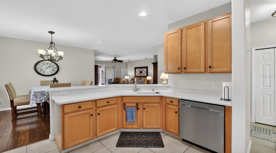 DAVENPORT, Florida 33837, 4 Bedrooms Bedrooms, ,3 BathroomsBathrooms,Residential,For Sale,PRESTON,0,MFRS5145166