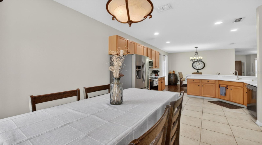 DAVENPORT, Florida 33837, 4 Bedrooms Bedrooms, ,3 BathroomsBathrooms,Residential,For Sale,PRESTON,0,MFRS5145166