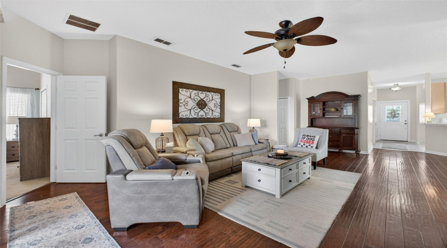 DAVENPORT, Florida 33837, 4 Bedrooms Bedrooms, ,3 BathroomsBathrooms,Residential,For Sale,PRESTON,0,MFRS5145166