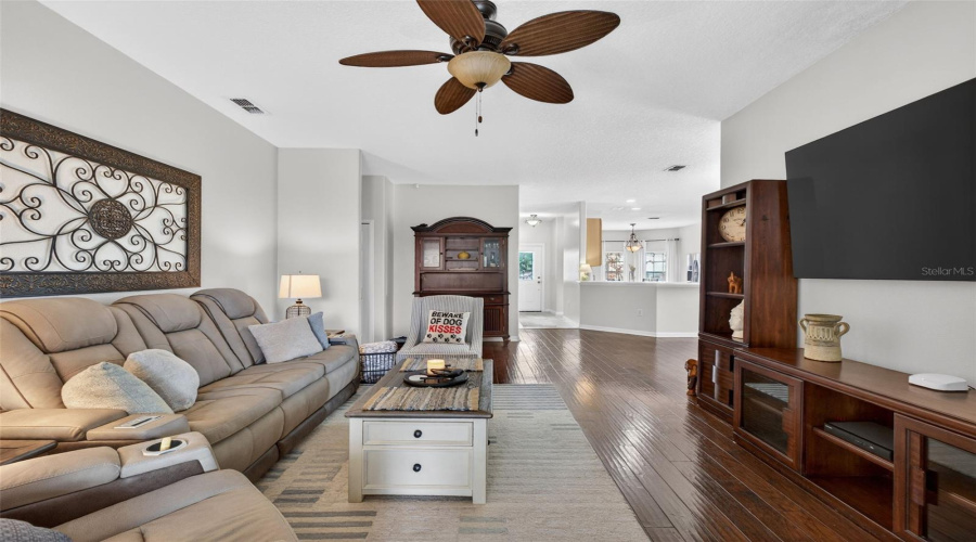 DAVENPORT, Florida 33837, 4 Bedrooms Bedrooms, ,3 BathroomsBathrooms,Residential,For Sale,PRESTON,0,MFRS5145166