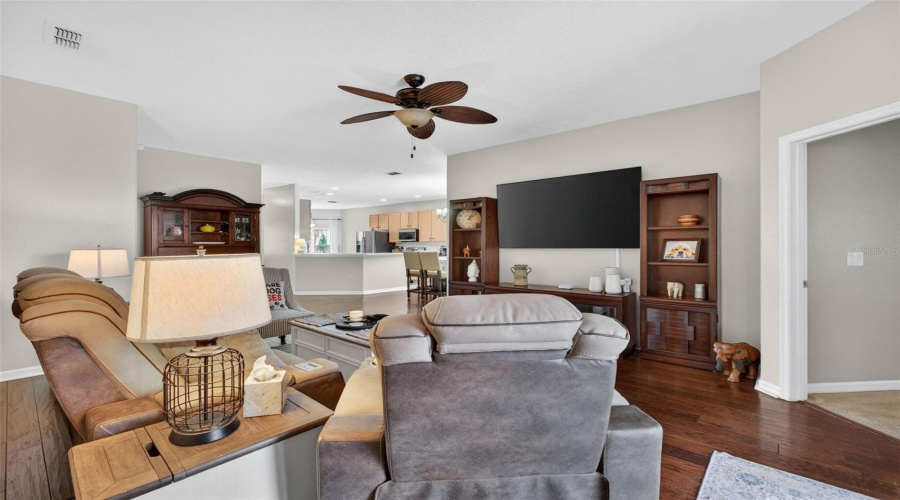 DAVENPORT, Florida 33837, 4 Bedrooms Bedrooms, ,3 BathroomsBathrooms,Residential,For Sale,PRESTON,0,MFRS5145166