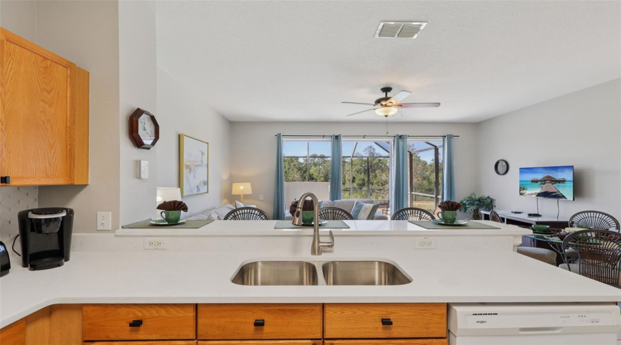 KISSIMMEE, Florida 34747, 3 Bedrooms Bedrooms, ,3 BathroomsBathrooms,Residential,For Sale,SILVER PALM,0,MFRO6387968