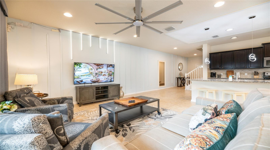 KISSIMMEE, Florida 34747, 4 Bedrooms Bedrooms, ,3 BathroomsBathrooms,Residential,For Sale,RHODES,0,MFRS5145124