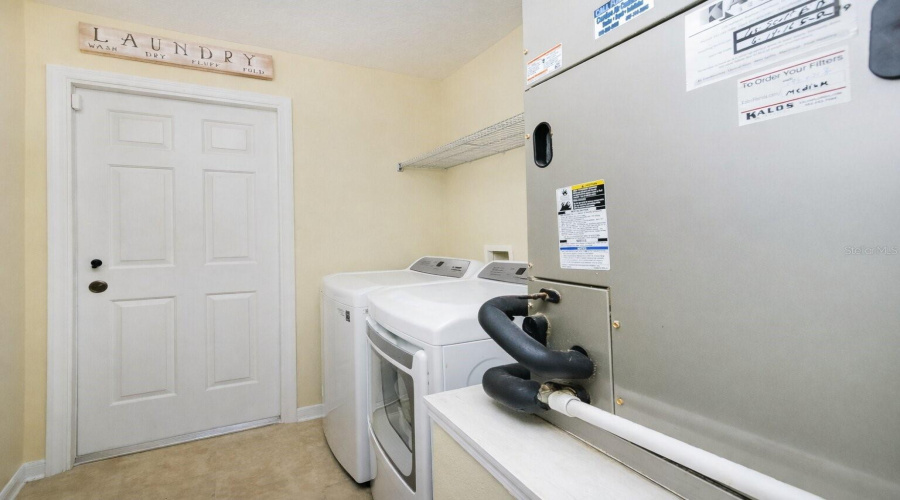 KISSIMMEE, Florida 34746, 4 Bedrooms Bedrooms, ,2 BathroomsBathrooms,Residential,For Sale,EAGLE POINTE,0,MFRA4685123