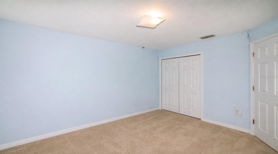 KISSIMMEE, Florida 34746, 4 Bedrooms Bedrooms, ,2 BathroomsBathrooms,Residential,For Sale,EAGLE POINTE,0,MFRA4685123