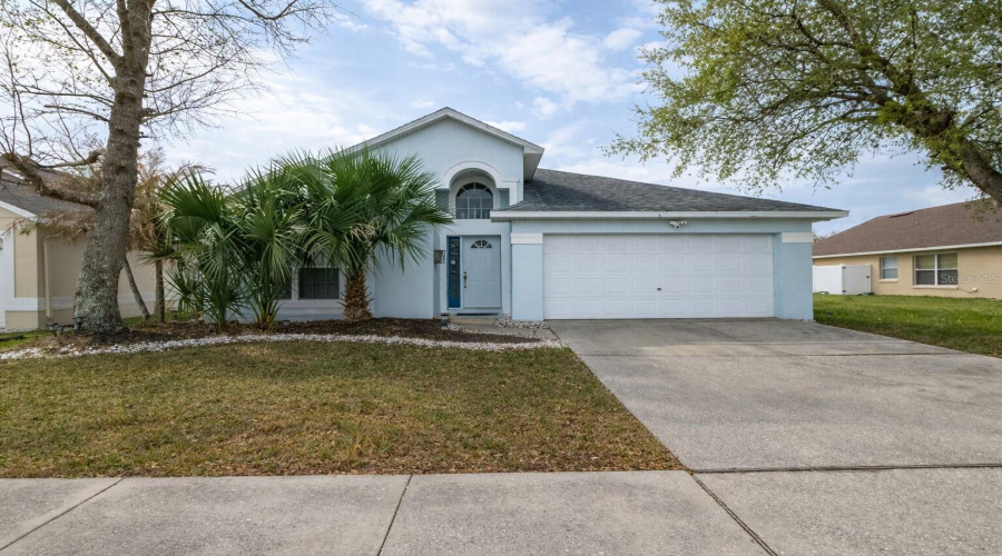 KISSIMMEE, Florida 34746, 4 Bedrooms Bedrooms, ,2 BathroomsBathrooms,Residential,For Sale,EAGLE POINTE,0,MFRA4685123