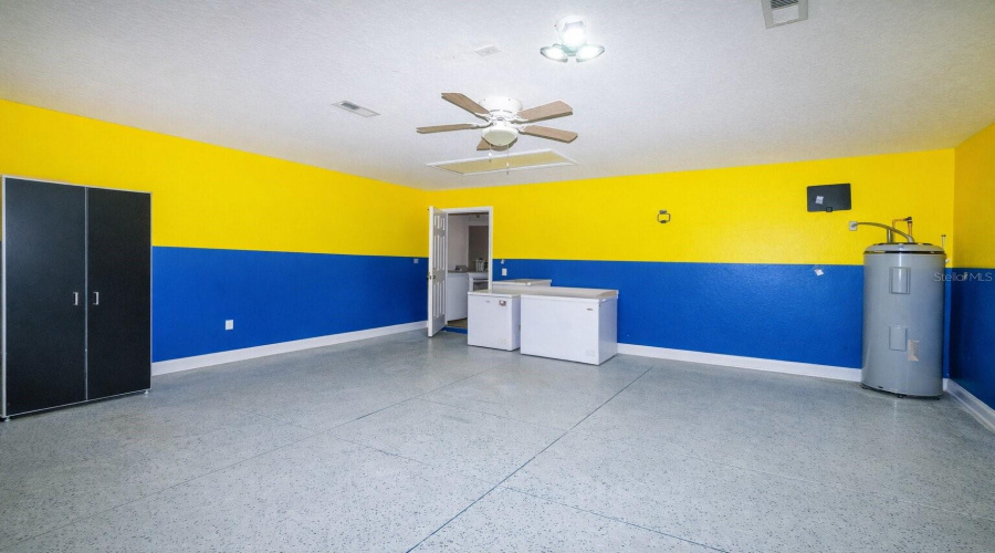 KISSIMMEE, Florida 34746, 4 Bedrooms Bedrooms, ,2 BathroomsBathrooms,Residential,For Sale,EAGLE POINTE,0,MFRA4685123