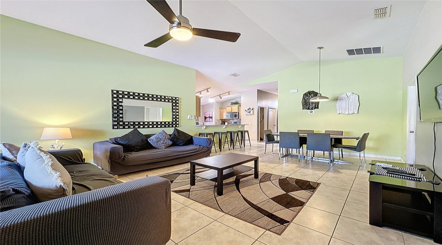 DAVENPORT, Florida 33896, 5 Bedrooms Bedrooms, ,3 BathroomsBathrooms,Residential,For Sale,ROYAL RIDGE,0,MFRS5141777