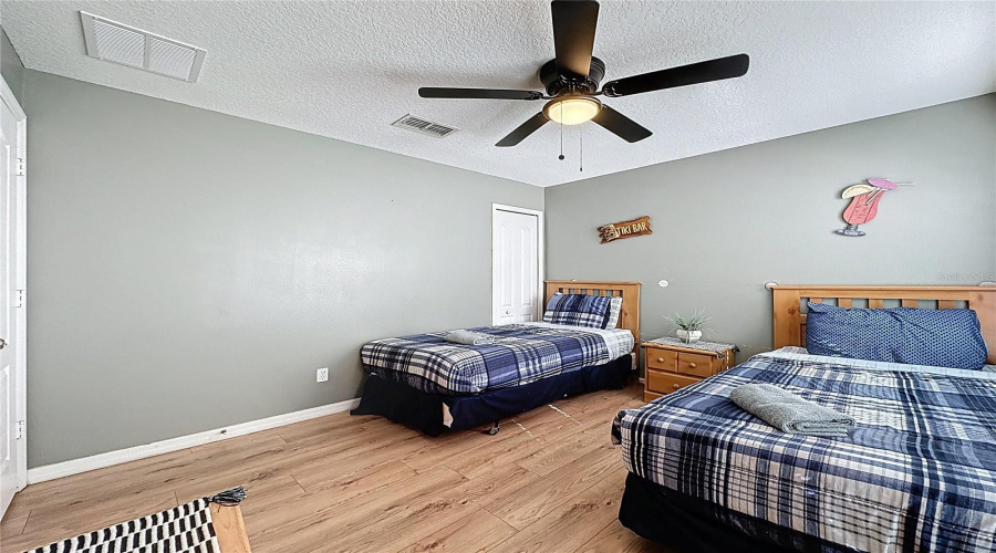 DAVENPORT, Florida 33896, 5 Bedrooms Bedrooms, ,3 BathroomsBathrooms,Residential,For Sale,ROYAL RIDGE,0,MFRS5141777