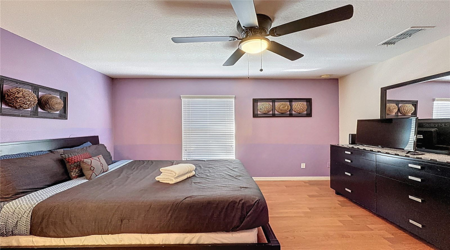 DAVENPORT, Florida 33896, 5 Bedrooms Bedrooms, ,3 BathroomsBathrooms,Residential,For Sale,ROYAL RIDGE,0,MFRS5141777