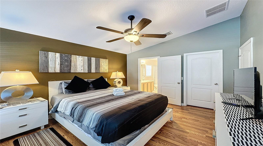 DAVENPORT, Florida 33896, 5 Bedrooms Bedrooms, ,3 BathroomsBathrooms,Residential,For Sale,ROYAL RIDGE,0,MFRS5141777