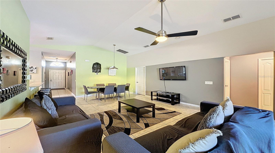 DAVENPORT, Florida 33896, 5 Bedrooms Bedrooms, ,3 BathroomsBathrooms,Residential,For Sale,ROYAL RIDGE,0,MFRS5141777