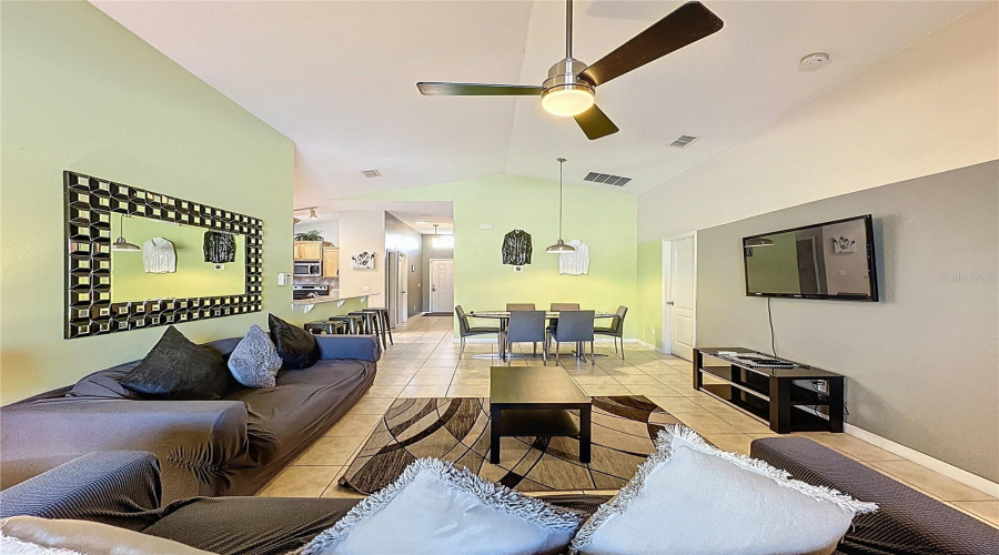 DAVENPORT, Florida 33896, 5 Bedrooms Bedrooms, ,3 BathroomsBathrooms,Residential,For Sale,ROYAL RIDGE,0,MFRS5141777