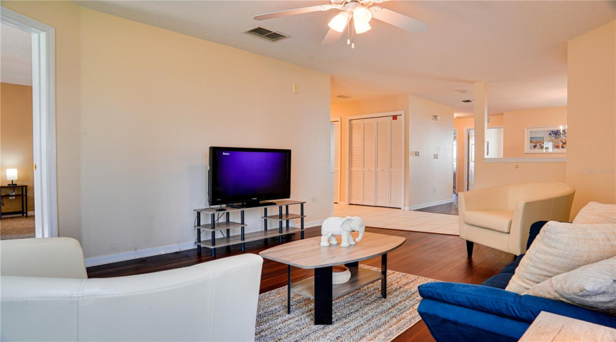 KISSIMMEE, Florida 34747, 3 Bedrooms Bedrooms, ,2 BathroomsBathrooms,Residential,For Sale,GRAND PALMS,0,MFRO6379676