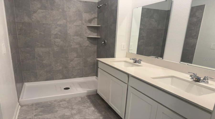 DAVENPORT, Florida 33837, 3 Bedrooms Bedrooms, ,2 BathroomsBathrooms,Residential,For Sale,AQUIFER,0,MFRO6379872