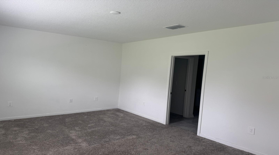 DAVENPORT, Florida 33837, 3 Bedrooms Bedrooms, ,2 BathroomsBathrooms,Residential,For Sale,AQUIFER,0,MFRO6379872