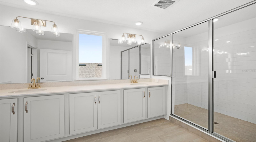 KISSIMMEE, Florida 34746, 3 Bedrooms Bedrooms, ,2 BathroomsBathrooms,Residential,For Sale,BROADWING,0,MFRO6387796