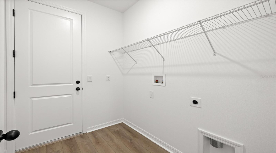 KISSIMMEE, Florida 34746, 3 Bedrooms Bedrooms, ,2 BathroomsBathrooms,Residential,For Sale,BROADWING,0,MFRO6387798