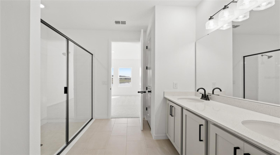 KISSIMMEE, Florida 34746, 3 Bedrooms Bedrooms, ,2 BathroomsBathrooms,Residential,For Sale,BROADWING,0,MFRO6387798