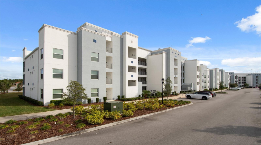 KISSIMMEE, Florida 34746, 3 Bedrooms Bedrooms, ,2 BathroomsBathrooms,Residential,For Sale,PARADOX,0,MFRO6368427