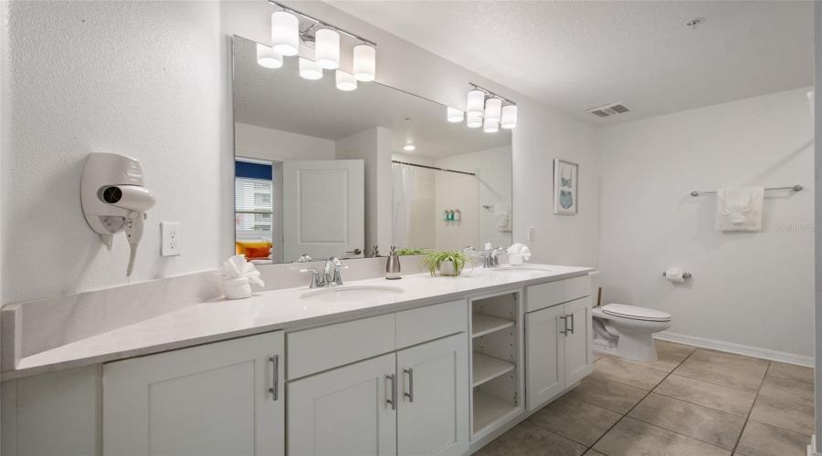 KISSIMMEE, Florida 34746, 3 Bedrooms Bedrooms, ,2 BathroomsBathrooms,Residential,For Sale,PARADOX,0,MFRO6368427