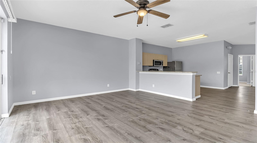 KISSIMMEE, Florida 34747, 3 Bedrooms Bedrooms, ,3 BathroomsBathrooms,Residential,For Sale,SILVER PALM,0,MFRO6388364