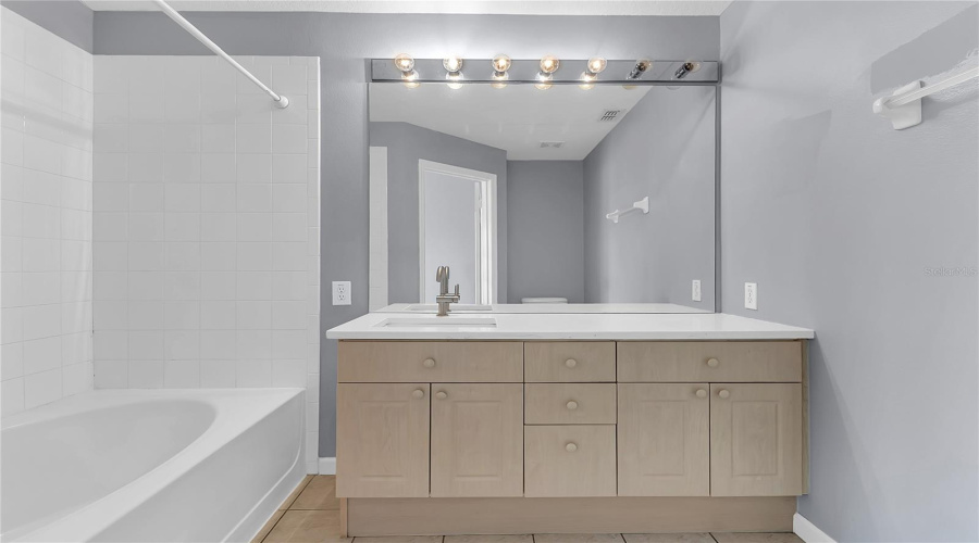 KISSIMMEE, Florida 34747, 3 Bedrooms Bedrooms, ,3 BathroomsBathrooms,Residential,For Sale,SILVER PALM,0,MFRO6388364