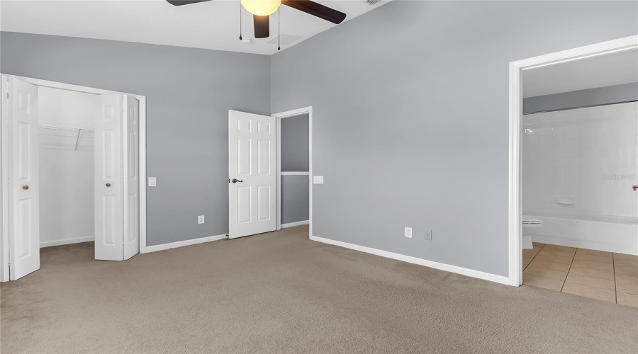 KISSIMMEE, Florida 34747, 3 Bedrooms Bedrooms, ,3 BathroomsBathrooms,Residential,For Sale,SILVER PALM,0,MFRO6388364