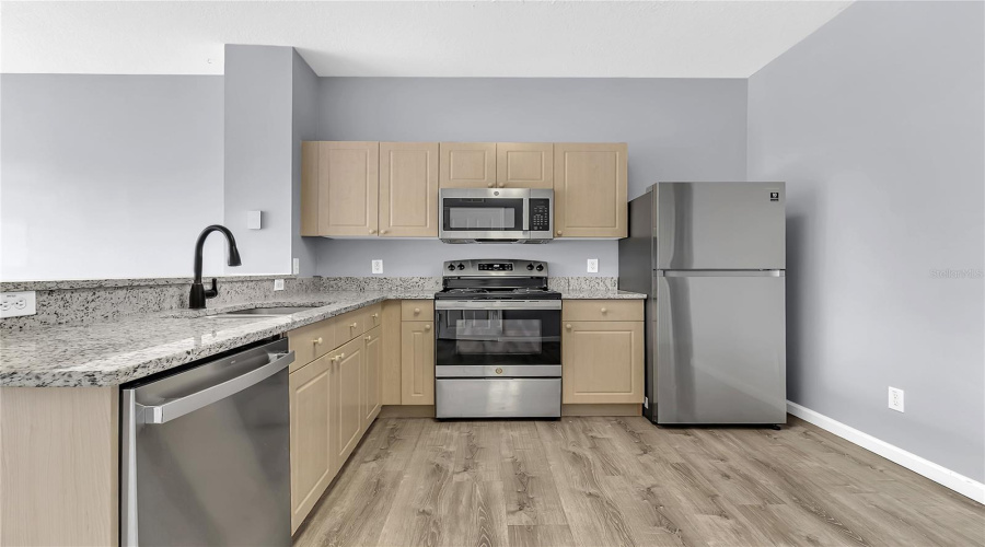 KISSIMMEE, Florida 34747, 3 Bedrooms Bedrooms, ,3 BathroomsBathrooms,Residential,For Sale,SILVER PALM,0,MFRO6388364