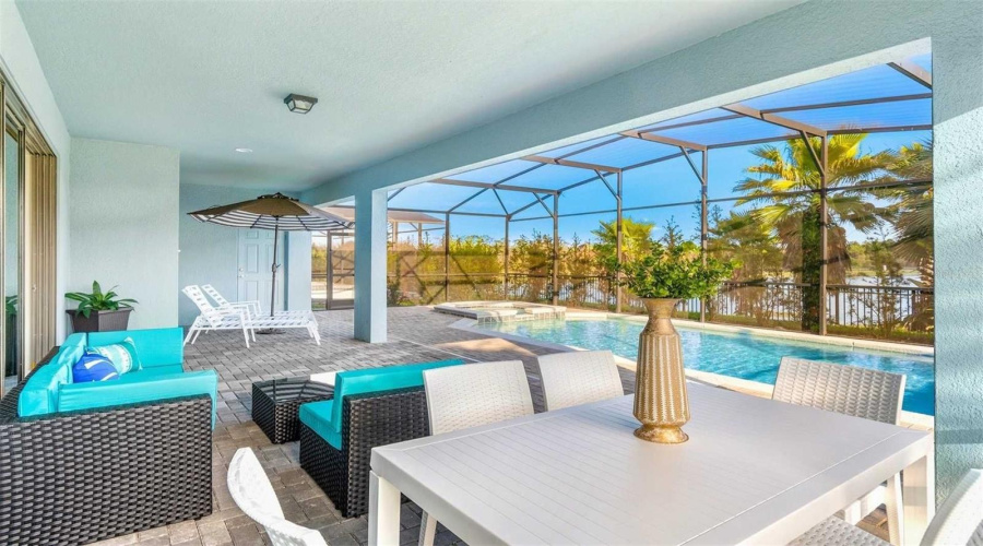 KISSIMMEE, Florida 34747, 8 Bedrooms Bedrooms, ,6 BathroomsBathrooms,Residential,For Sale,LUXOR,0,MFRO6388392