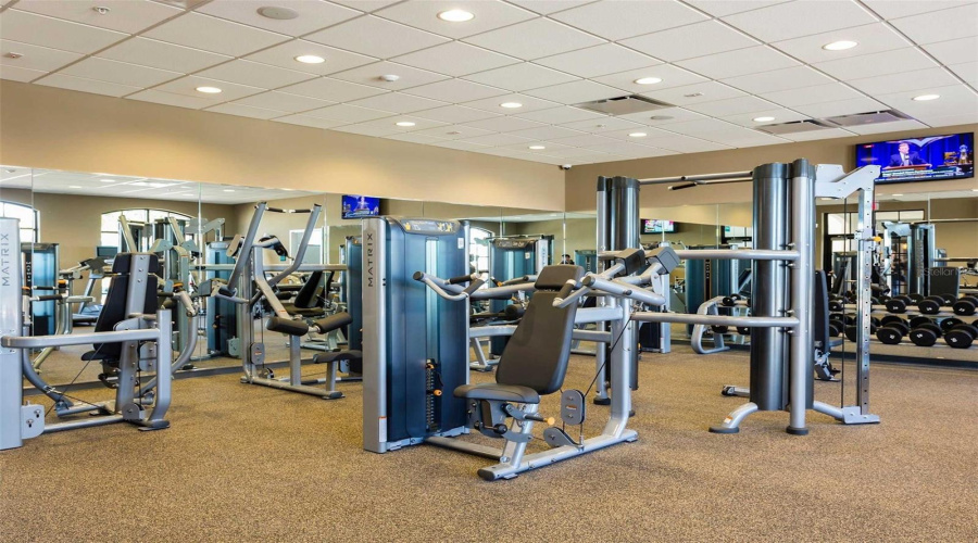 KISSIMMEE, Florida 34747, 8 Bedrooms Bedrooms, ,6 BathroomsBathrooms,Residential,For Sale,LUXOR,0,MFRO6388392