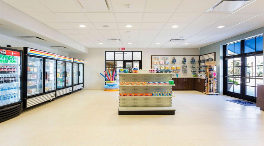 KISSIMMEE, Florida 34747, 8 Bedrooms Bedrooms, ,6 BathroomsBathrooms,Residential,For Sale,LUXOR,0,MFRO6388392