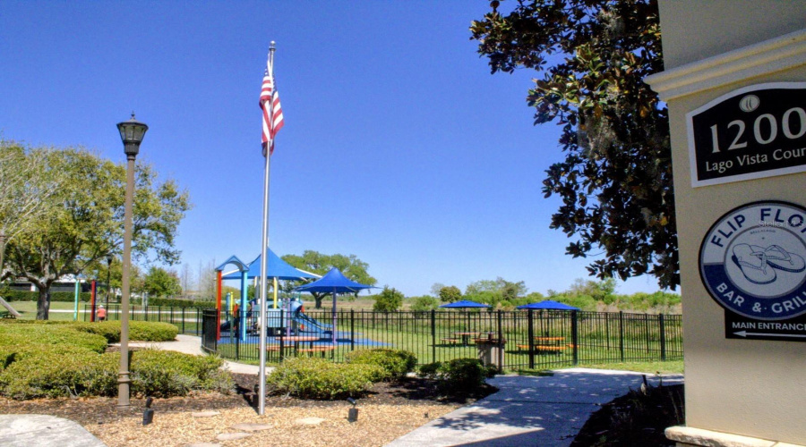 KISSIMMEE, Florida 34746, 4 Bedrooms Bedrooms, ,2 BathroomsBathrooms,Residential,For Sale,CARRICK BEND DRIVE,0,MFRO6388354