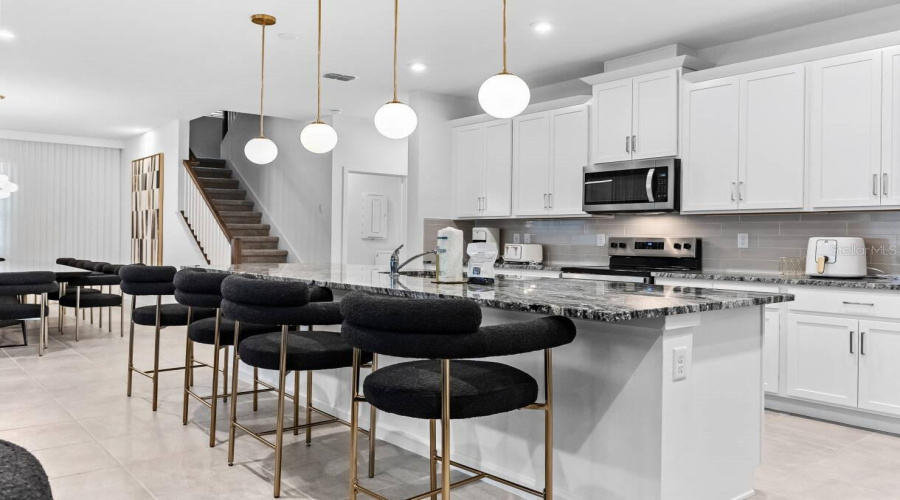 DAVENPORT, Florida 33897, 9 Bedrooms Bedrooms, ,6 BathroomsBathrooms,Residential,For Sale,BREEZE MIST,0,MFRO6387043