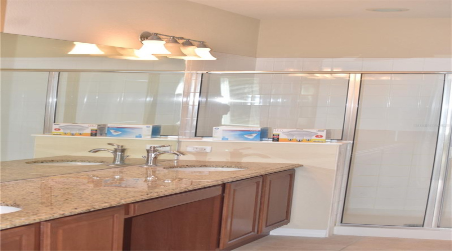 DAVENPORT, Florida 33896, 2 Bedrooms Bedrooms, ,2 BathroomsBathrooms,Residential,For Sale,BELLA TIERRA,0,MFRO6387679